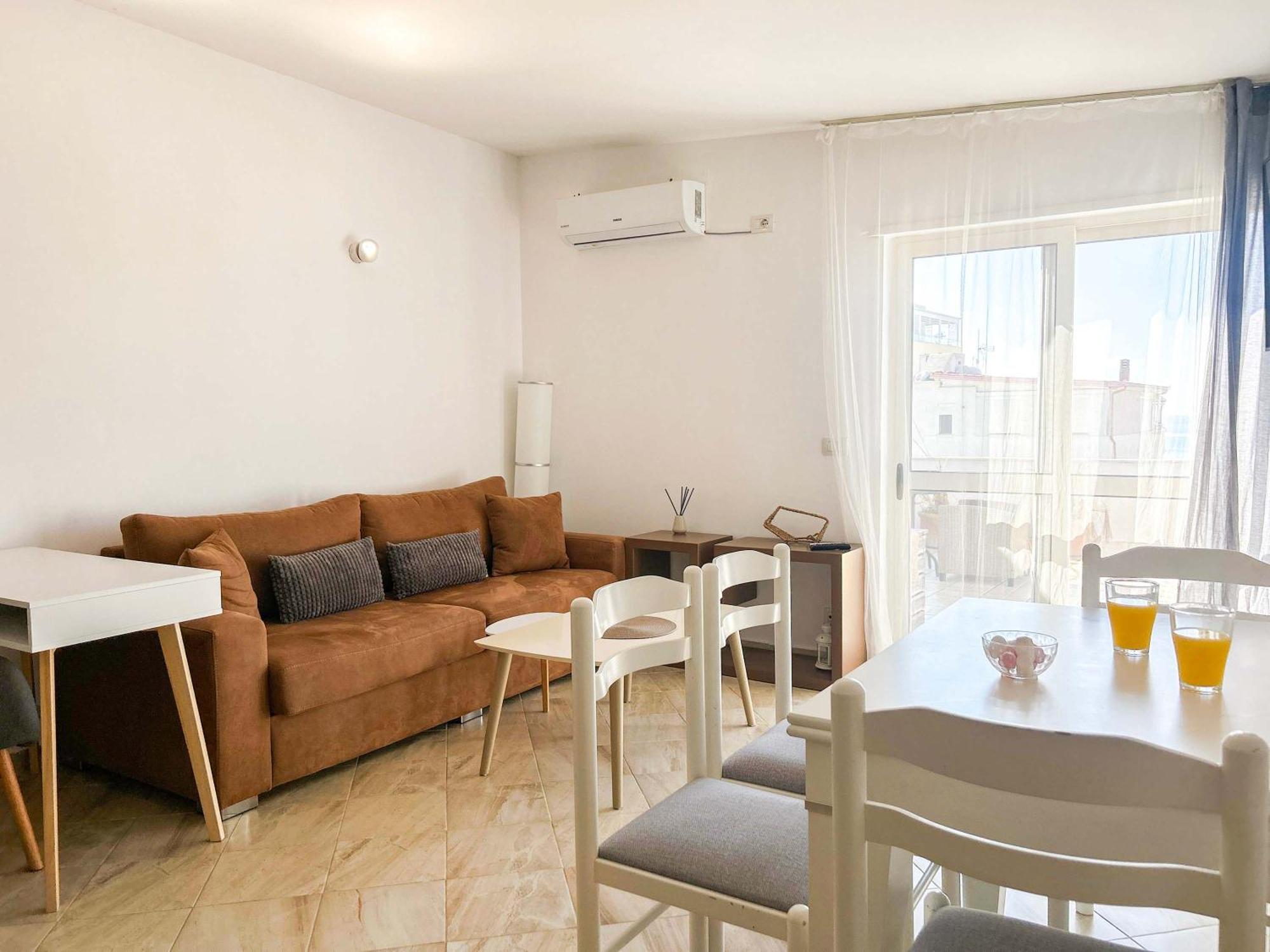 1 Bedroom 637 * Durrës